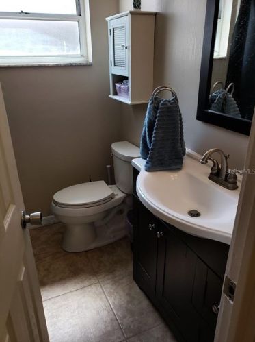 1537 Demens Dr, Saint Petersburg FL  33712-6021 exterior