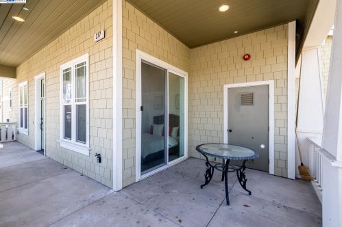 277 L St, Livermore CA  94551-8001 exterior