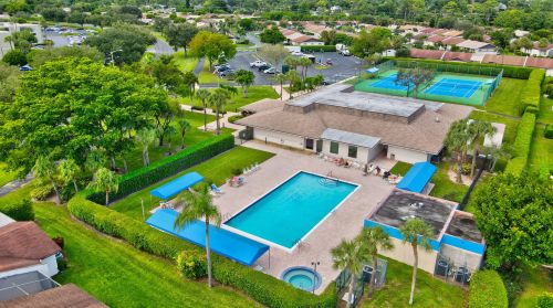 15697 Bottlebrush Cir, Delray Beach FL  33484-5512 exterior