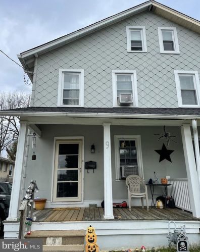 9 Jones Ave, Flourtown, PA 19031-2013