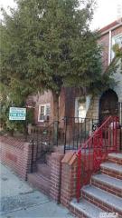 13124 226th St, Jamaica, NY 11413-1732