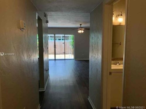 6900 2nd Ln, Hialeah FL  33014-5312 exterior