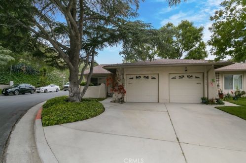 26731 Winsome Cir, Santa Clarita, CA 91321-1442