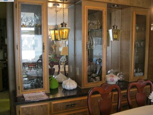 29425 New Hampshire Way, Hayward CA  94544-6459 exterior