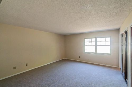 2049 El Campo Ave, Deltona FL  32725-3204 exterior