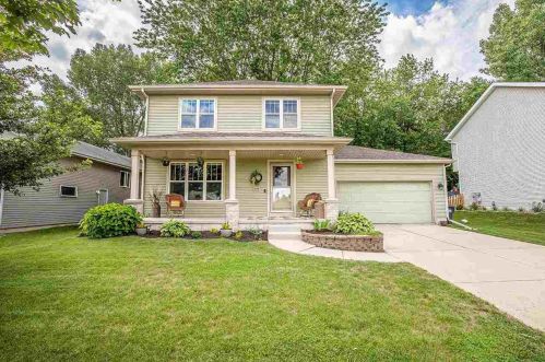 629 Autumn Wood Pkwy, Deerfield, WI 53531-9465