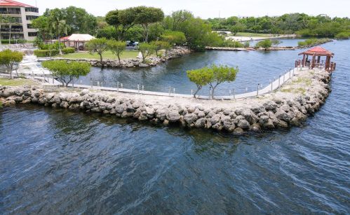 104500 Overseas Hwy, Key Largo FL 33037-2944 exterior