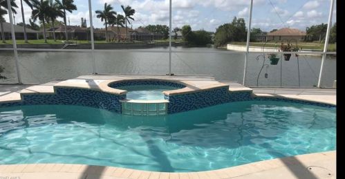2123 4th St, Cape Coral, FL 33909-2885