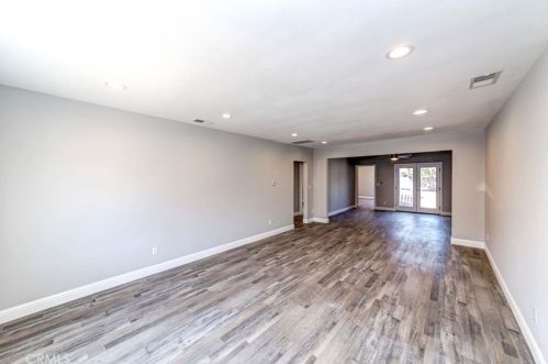 4567 120th St, Hawthorne CA  90250-2965 exterior