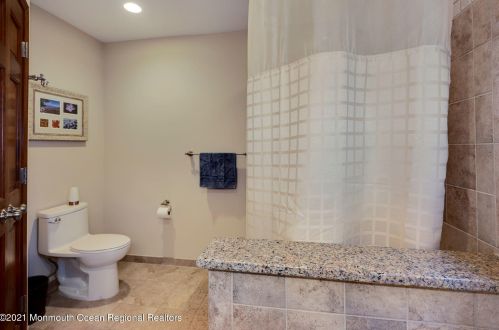 6 Cedar Ct, Jackson Twp NJ  08527-1161 exterior