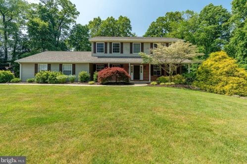 200 Sunbury Way, Red Lion, PA 17356-7105