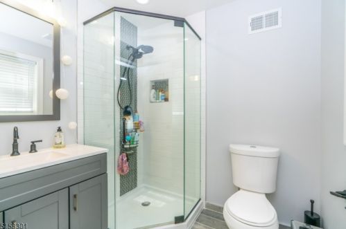 126 New St, Cranford NJ  07016-2647 exterior