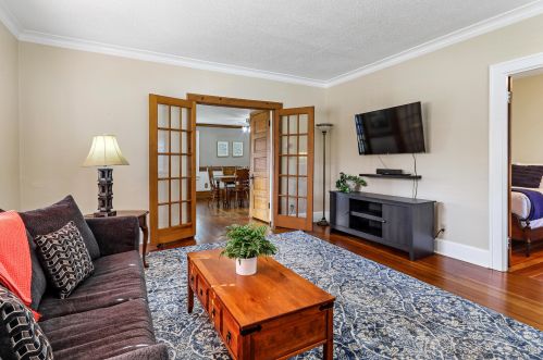 1329 Dodge St, Lake Geneva WI  53147-1309 exterior