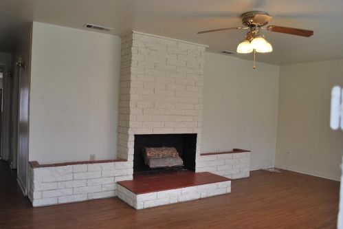 2021 Willowwood St, Denton TX  76205-7407 exterior