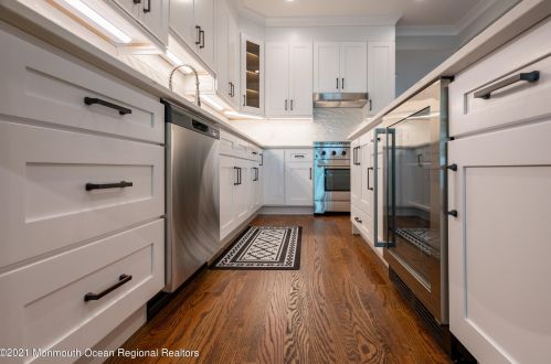 803 Leonardville Rd, Leonardo NJ  07737-1335 exterior