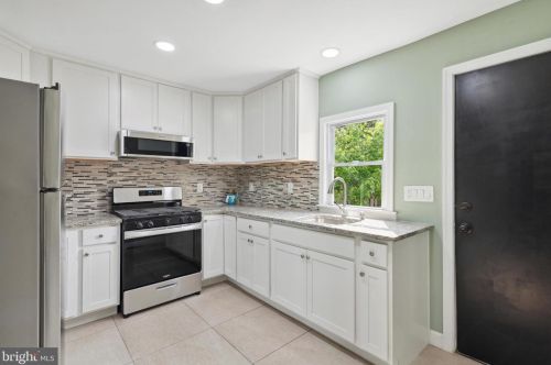 736 Roosevelt Ave, Norristown PA  19401-5504 exterior