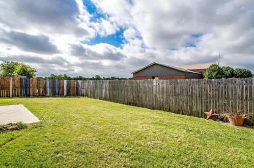 4561 Wheatland Dr, Fort Worth TX  76179-5082 exterior