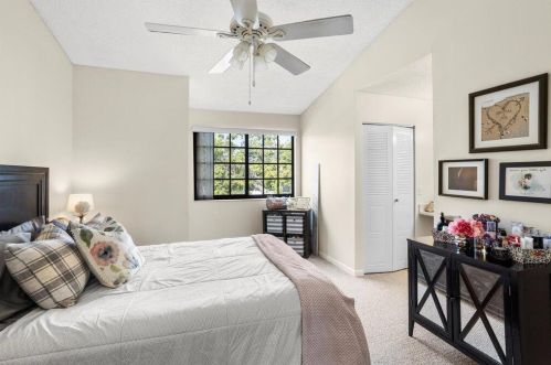 11612 11th St, Hollywood FL 33026-3837 exterior