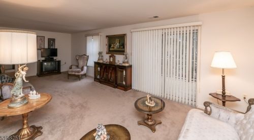 92 Canada Goose Dr, Hackettstown NJ  07840-3135 exterior