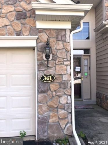 361 Bittlewood Ave, Berlin Boro, NJ 08009-9491