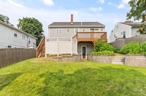305 Minerva Ave, Cumberland RI  02864-7543 exterior