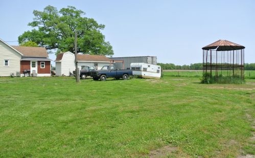 2665 18b Rd, Tippecanoe IN  46570-9505 exterior