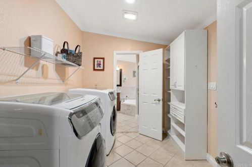 1992 Warmlands Ave, Vista CA  92084-3332 exterior