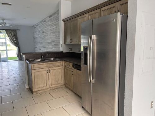 11052 Winter Crest Dr, Riverview FL  33569-2015 exterior