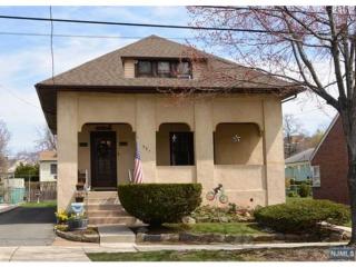 687 Elm Ave, Ridgefield, NJ 07657-1229