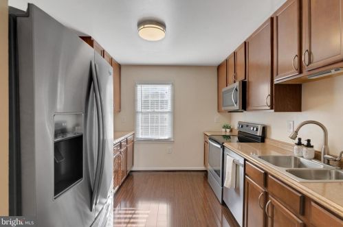 8331 Moline Pl, Springfield VA  22153-3313 exterior