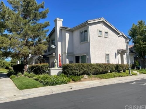 22750 Little Fall Ct, Santa Clarita, CA 91350-3333