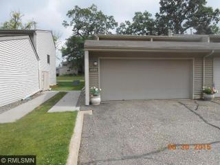 1555 Oberlin Cir, Minneapolis, MN 55432-6031