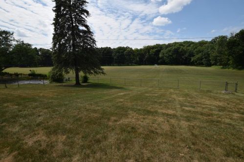 1006 Ernst Dr, Green Bay, WI 54304-2206