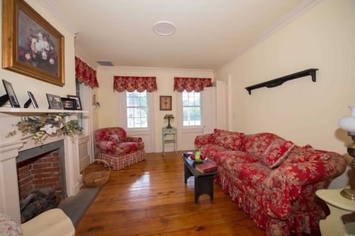 146 Shr Rd, Mount Sinai NY  11766-1237 exterior