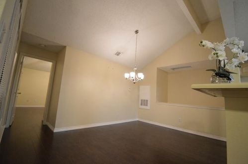 1618 San Francisco St, Carrollton TX  75007-5048 exterior