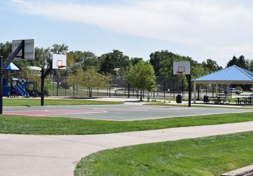 9411 Newton St, Westminster CO 80031-2617 exterior