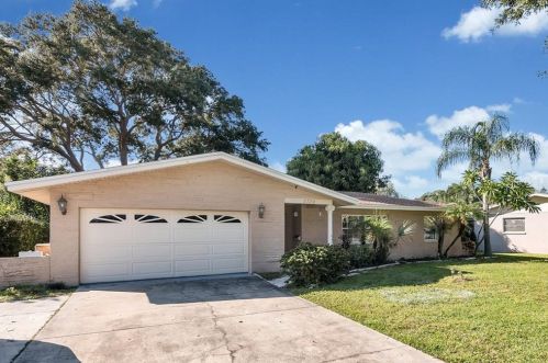 5700 Bayou Grande Blvd, Saint Petersburg, FL 33703-1818