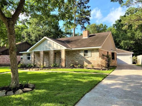 1914 Shadow Rock Dr, Humble, TX 77339-2234