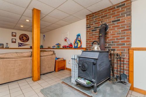 34 Juniper Ln, Norwich CT  06351-9119 exterior