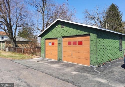510 Cross St, Hazle Township PA  18202-3121 exterior