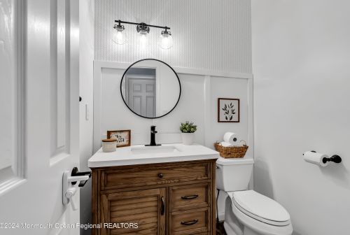 19 Conifer St, Wall Township NJ  07731-2620 exterior