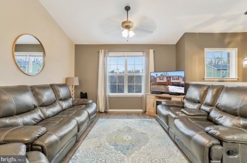 508 Stonewall St, Strasburg, VA 22657-6311