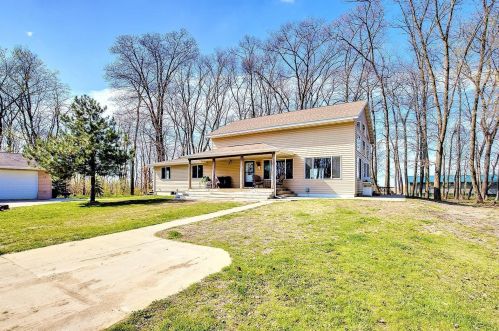 8017 170th St, Faribault, MN 55021-7401