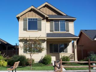 2749 Cedar Ave, Eagle Crest, OR 97756-5502