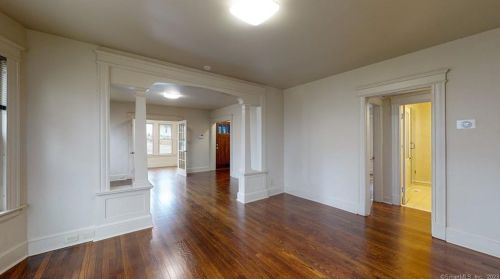 29 Lexington Ave, Waterbury CT  06710-1435 exterior