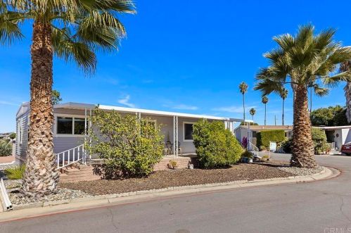63 Bahia Ln, Oceanside CA  92058-1855 exterior