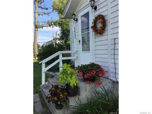 5943 County Rd 37, Webster Crossing NY  14560-9631 exterior