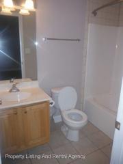 17 Lake Village Ct, Johnson City TN  37601-1395 exterior