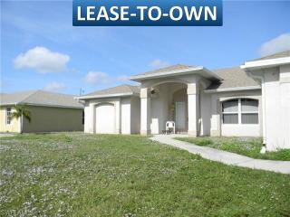 609 22nd St, Cape Coral FL  33990-2536 exterior