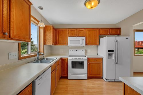 1632 Oriole Ave, Sartell, MN 56377-4406